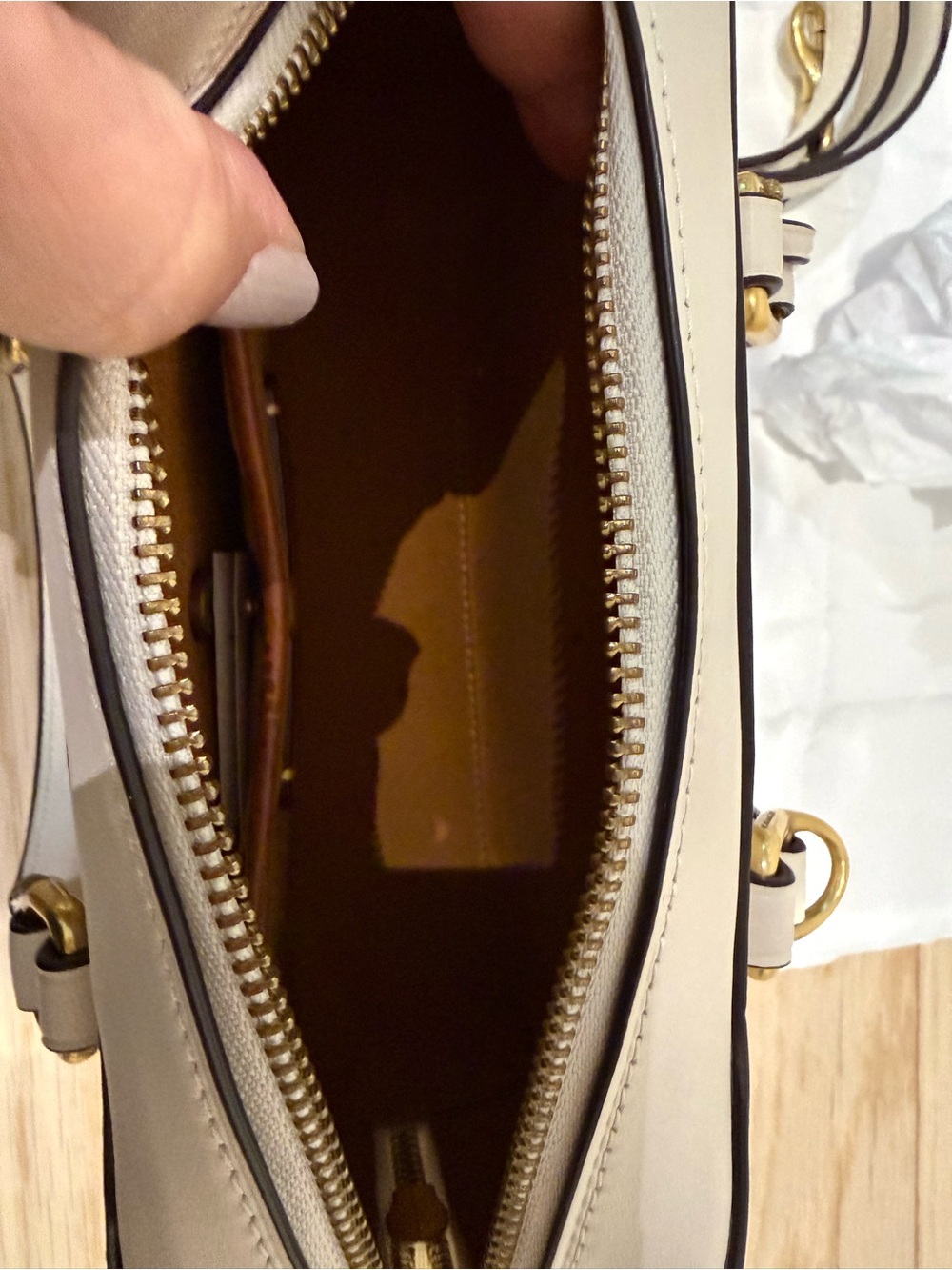 BNWT COACH Bowery Satchel 22 in Chalk - Picture 3 of 3